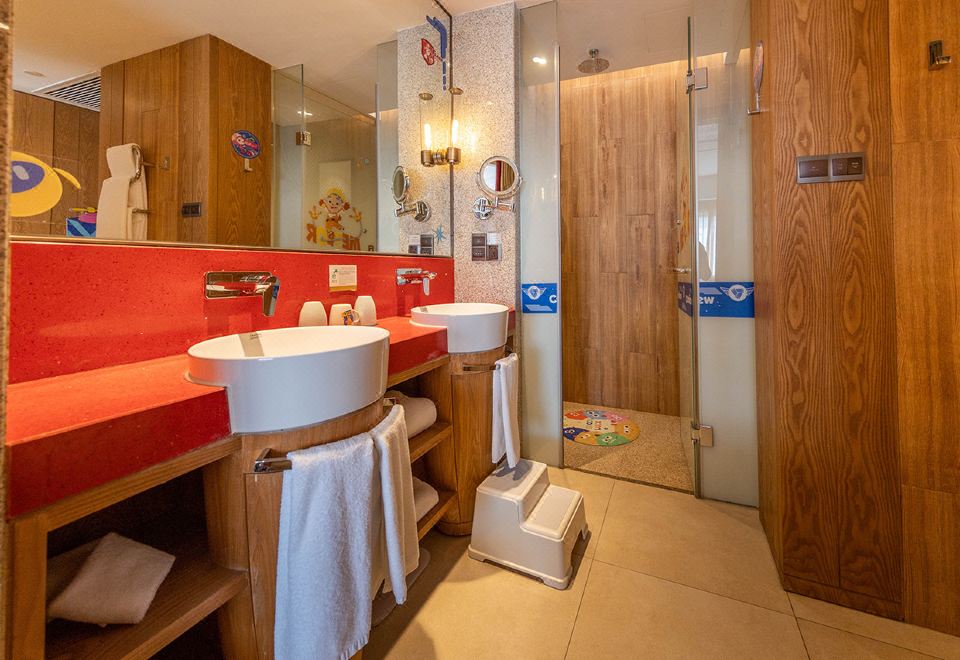 宇宙护衞队亲子双床房