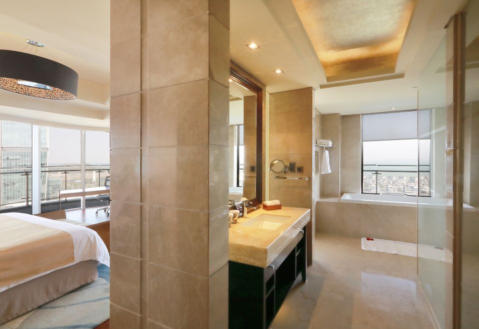 International Conference Center Hotel XiamenSuite With Sea View