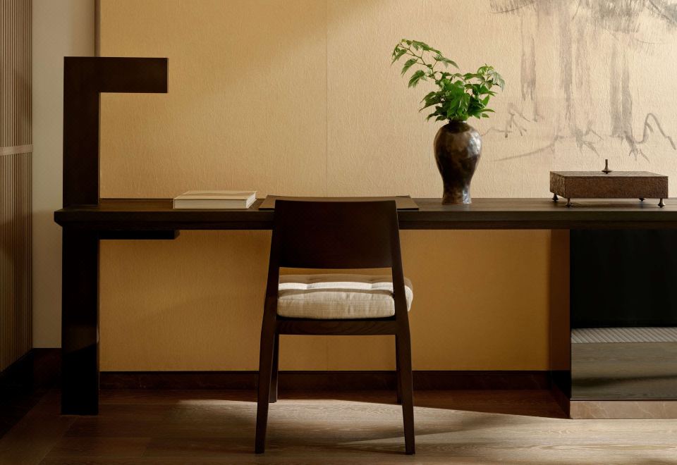 尊貴圣地套房特大床