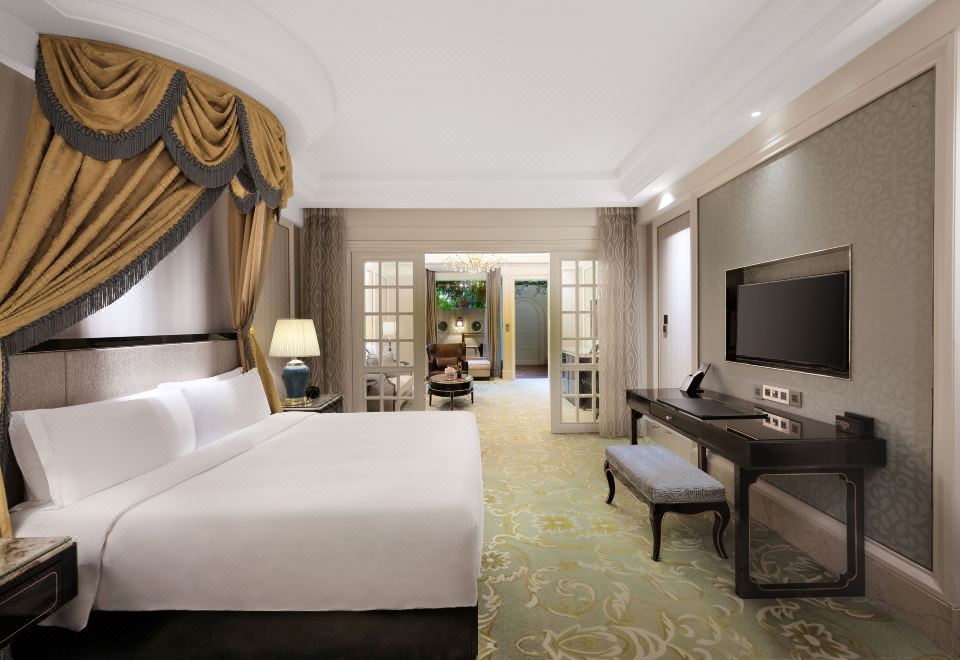 InterContinental Chengdu Global CenterBuilding E One-Bedroom Suite - Courtyard View