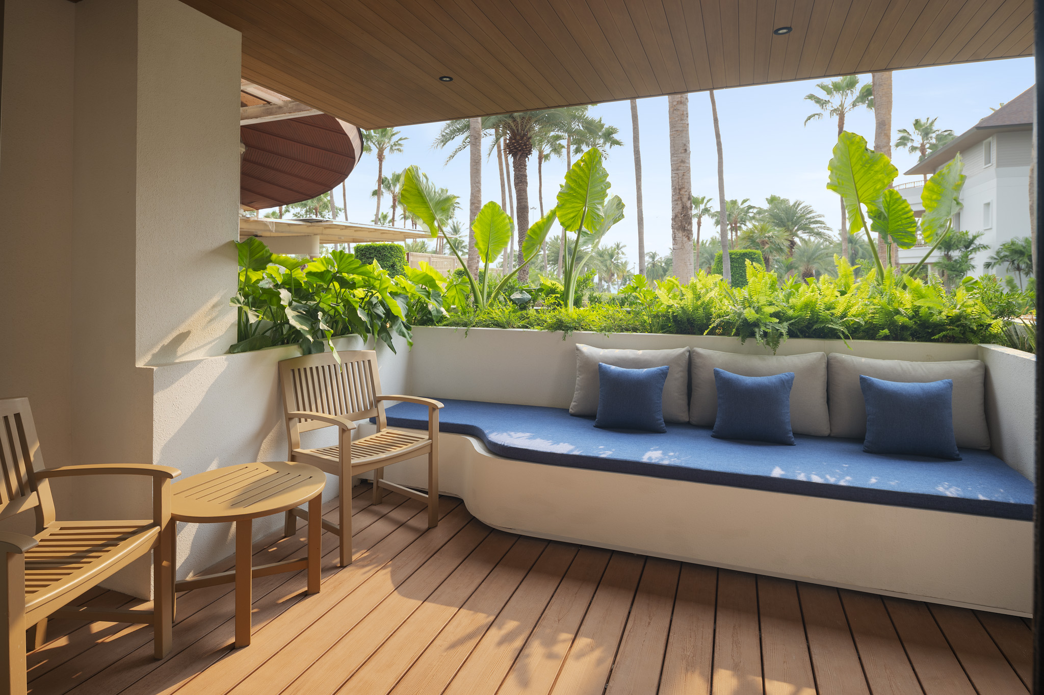 豪华大床房带阳台