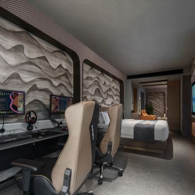寄風·頂奢電競套房（卓威540HZ+7800X3D+4080S） 長飯店（五一廣場IFS國金中心店）優惠