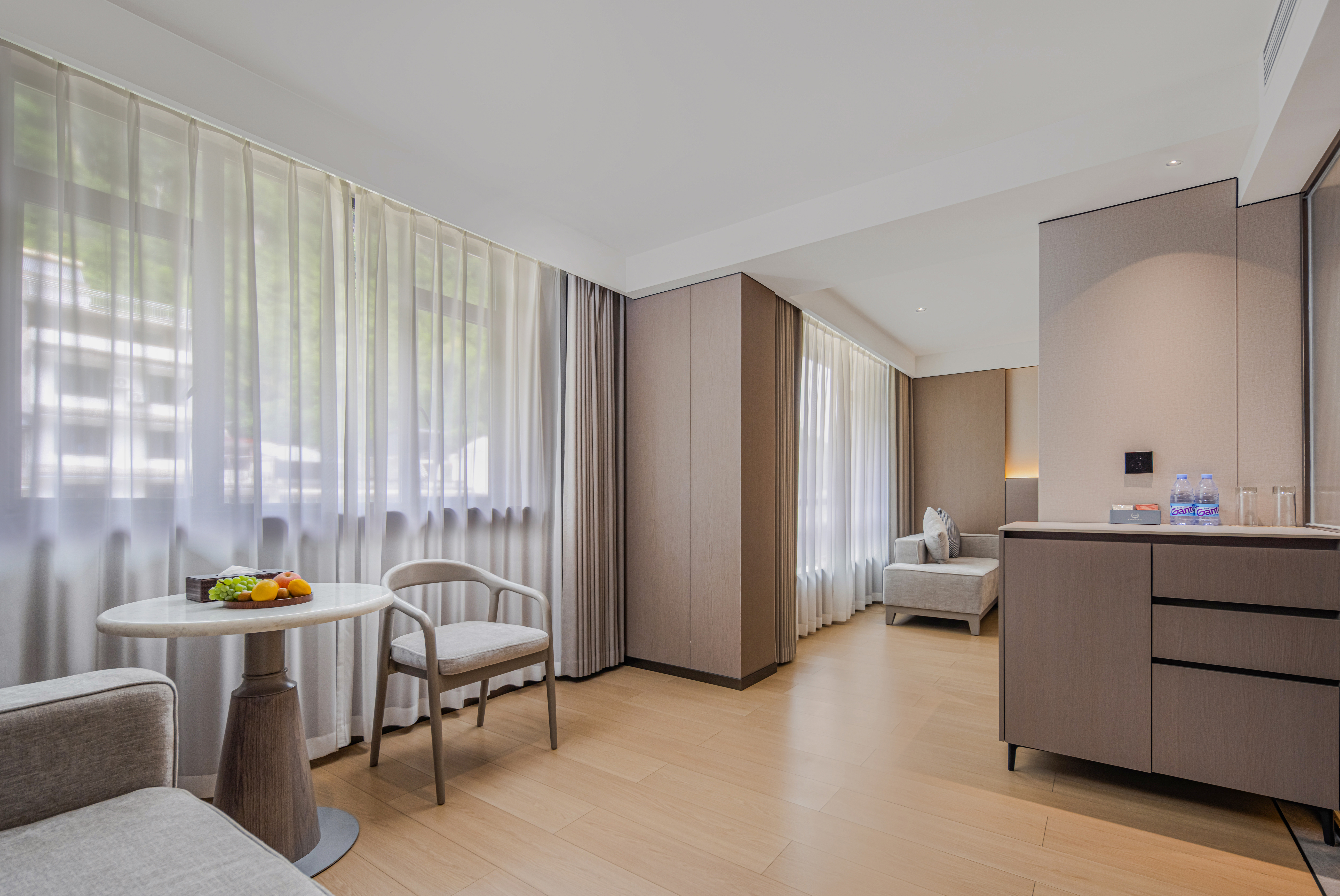 豪华街景大床房【乳胶床垫+Mini小冰箱+智能马桶】