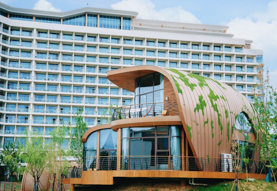 Wuhan Chengjian Senbo Nature Park & Resort HotelPumpkin-themed 3-bedroom Nonsmoking Villa