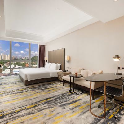 豪華家庭兩房一廳套房-圓形大浴缸+電動窗簾 佛山百利達酒店優惠