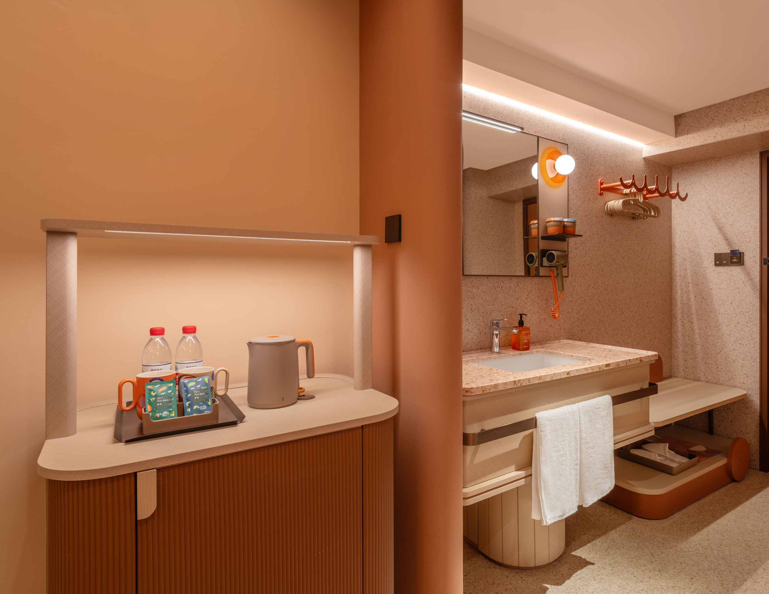 大床房（65寸电视智能投屏+冰箱+智能马桶）