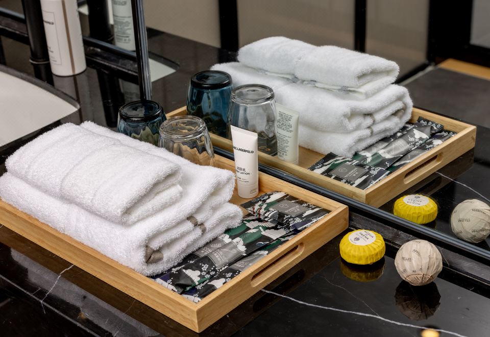 Ginco Hotel UrumqiDeluxe Presidential Suite