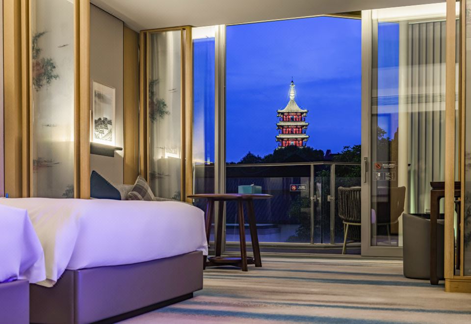 Nanhu HotelDeluxe Tower View Standard Room