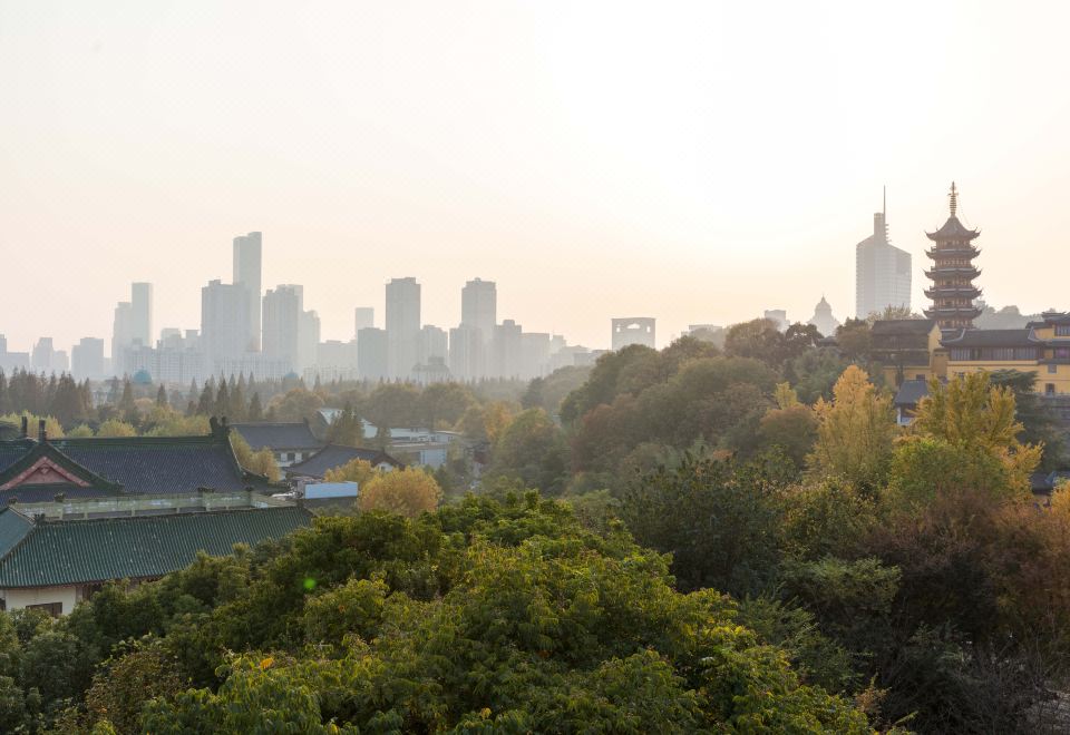 The Westin NanjingExecutive Lake-View Double Bed Room (Panoramic Nanjing City View)