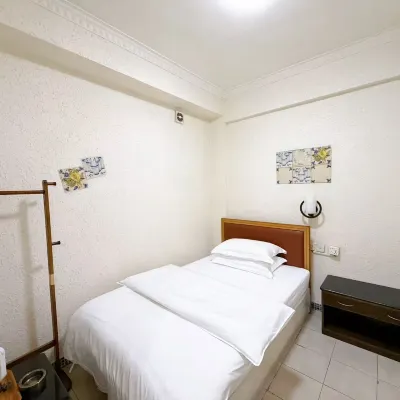 PENSAO WA FAT Hotel dekat Mercusuar Guia