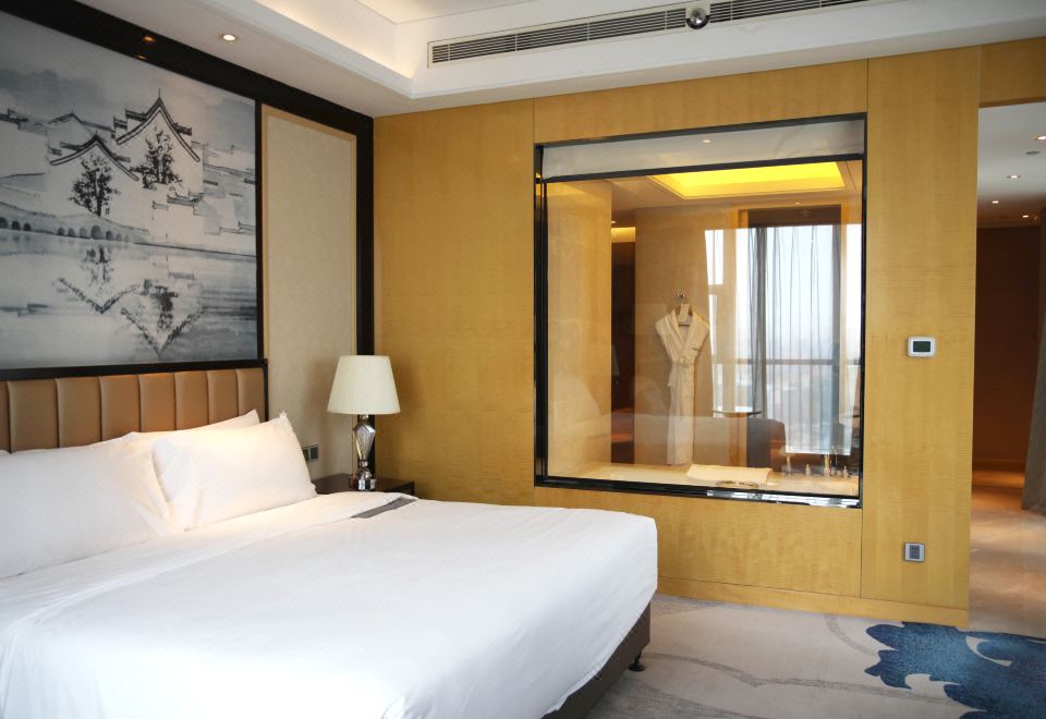 Le Meridien YixingDiscount Deluxe Queen Room