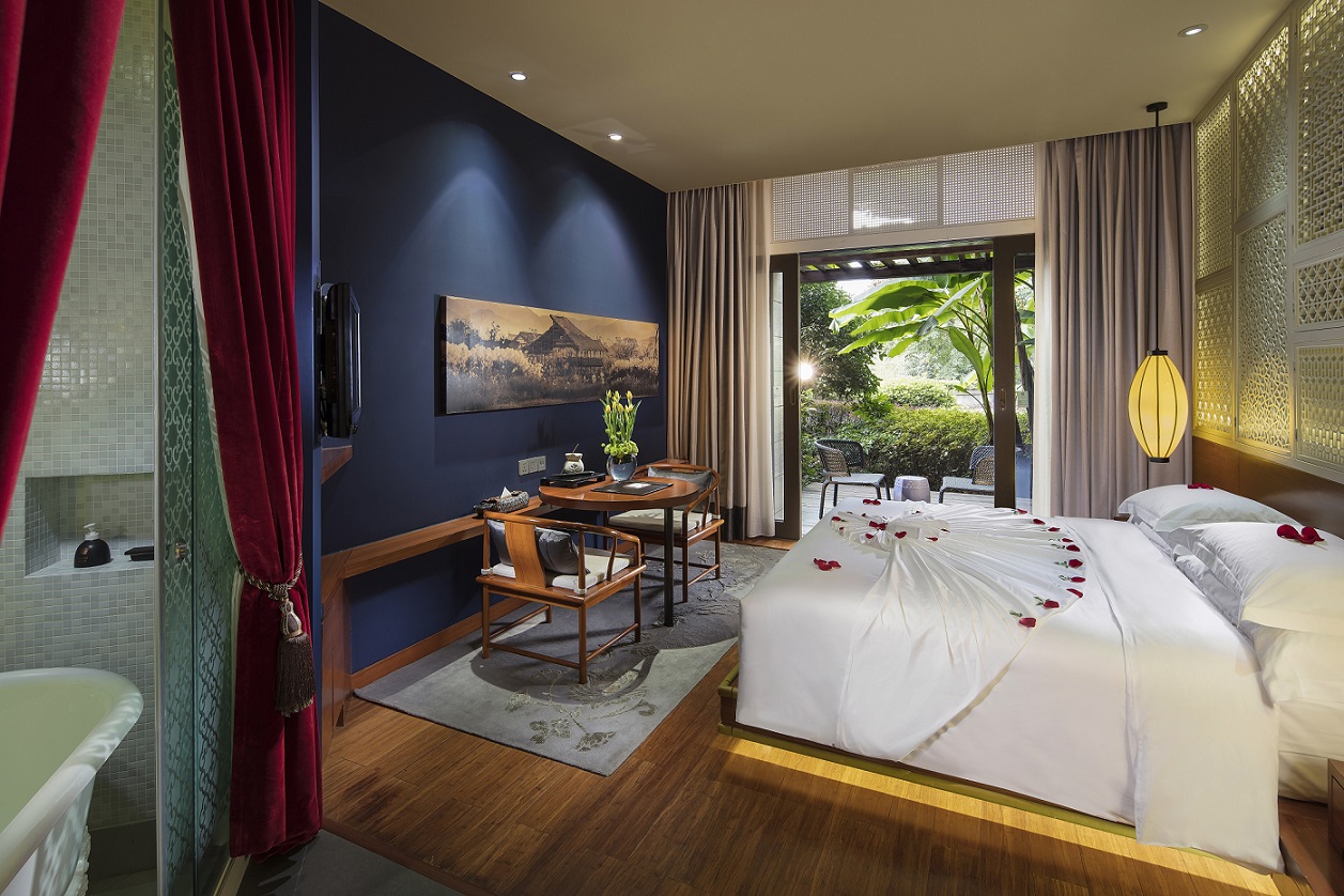 豪华园景大床房