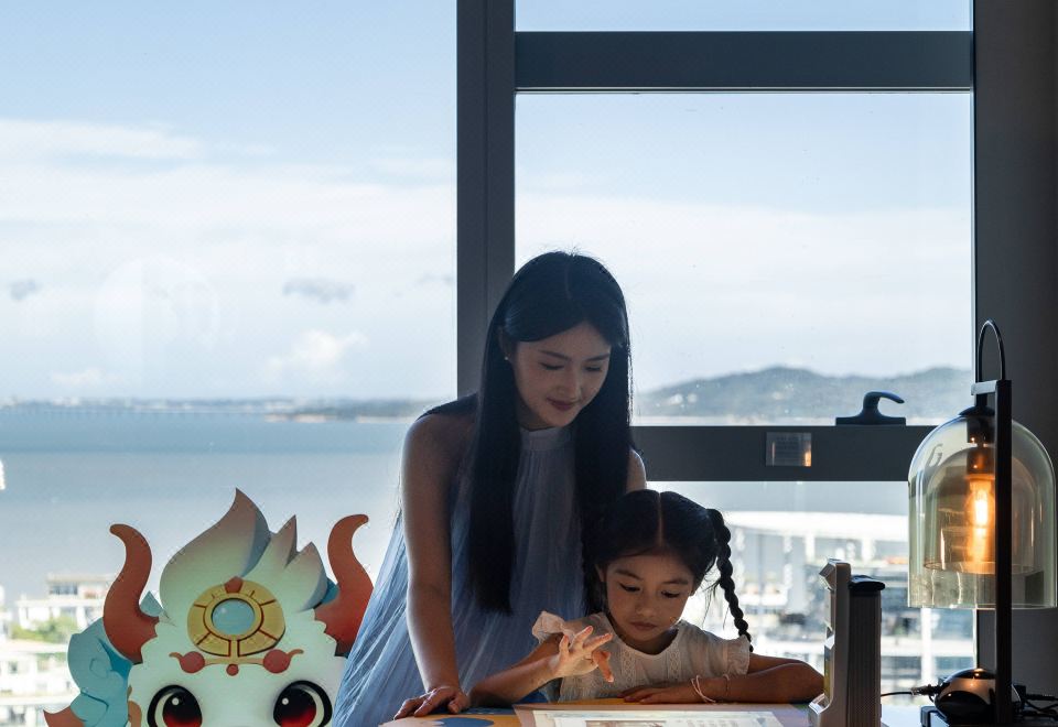 龙境探秘·亲子互动主题双床房（180°海上日出）