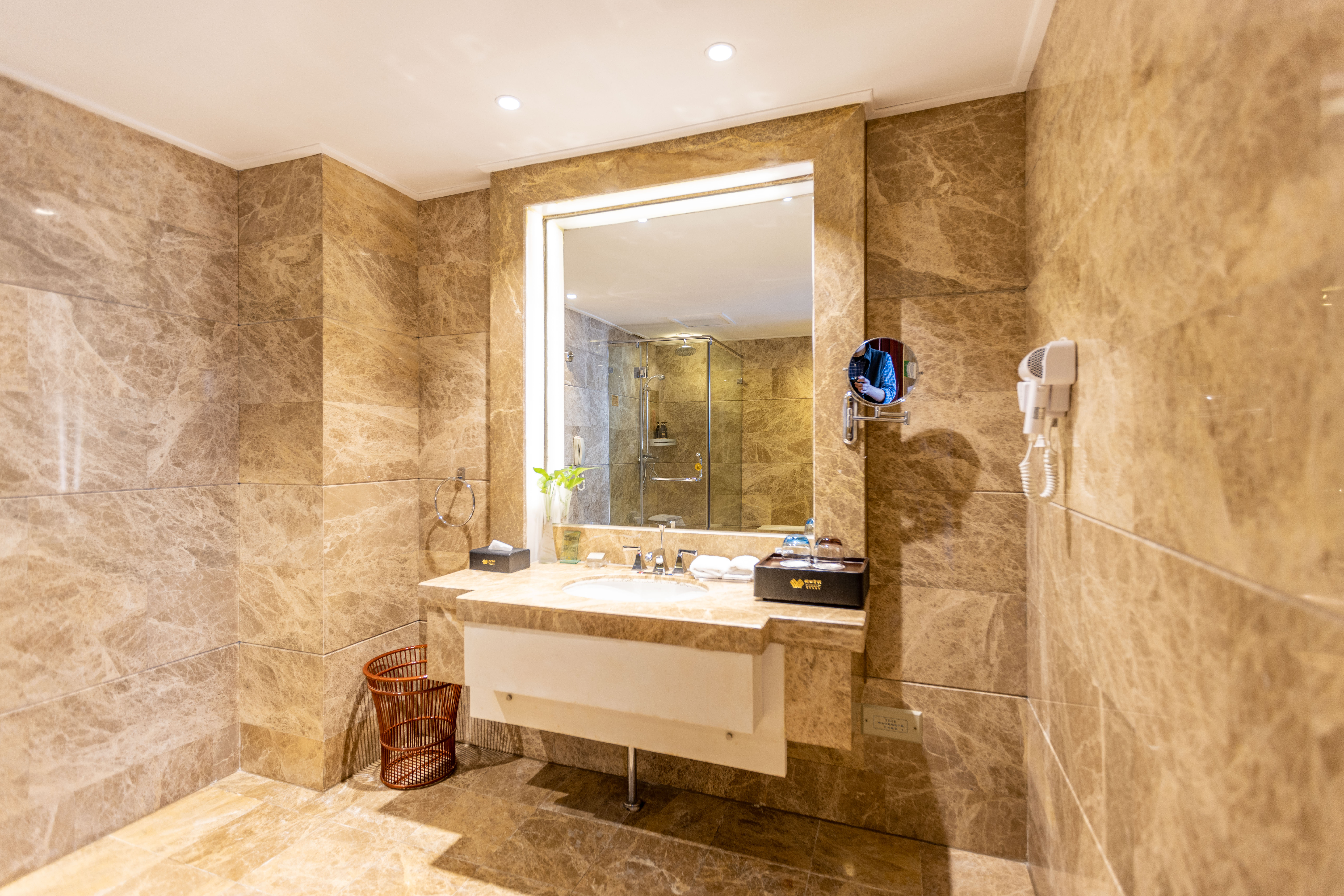 智能行政大床房（小度音箱+助眠床垫）