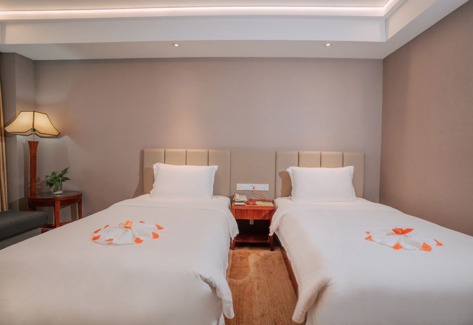 標準商務雙床房（加濕器+小冰箱）