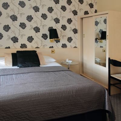Double Room Thistle Hotel Promo Code