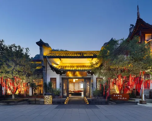 Jinye Chanyi Vacation Hotel Hotels in Leshan