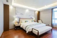 Palace Hotel (Chengdu Panda Base Tianfu International Animation City Store)