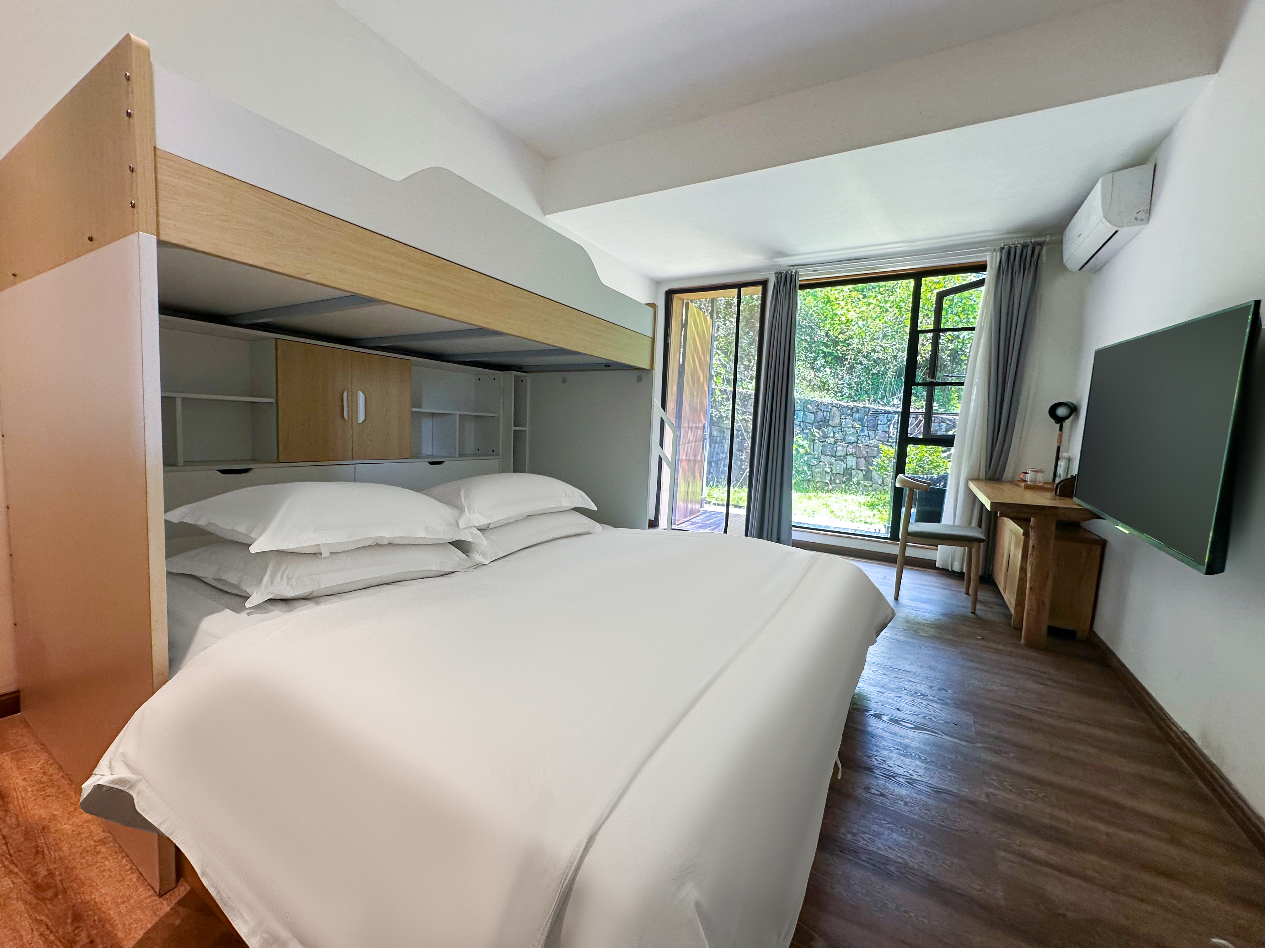 Surprise·乐言|彩蛋双床房「静音床垫+庭院观景」