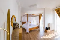 Domino Hotel