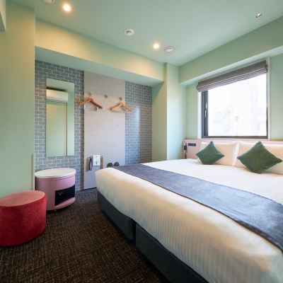 好萊塢超大床房 禁菸 東京新宿Villa Fontaine飯店優惠