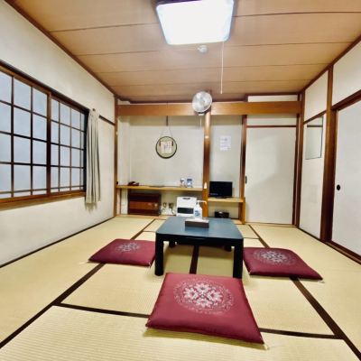 日本榻榻米間 苗場山丘小屋優惠