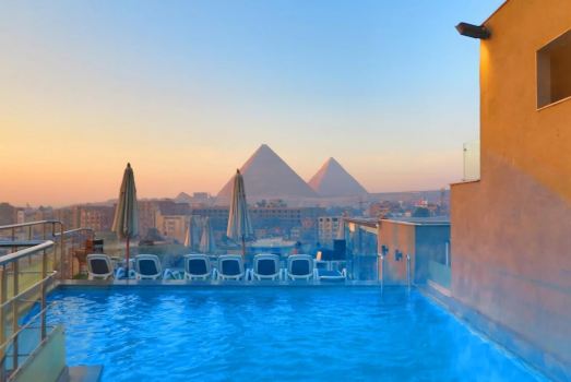 Pyramid Front Hotel