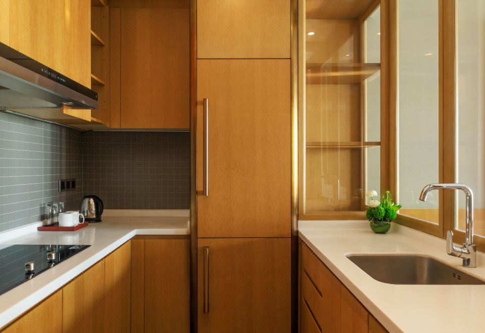 單臥海景套房|陽臺|廚房【CBD璀璨夜景】