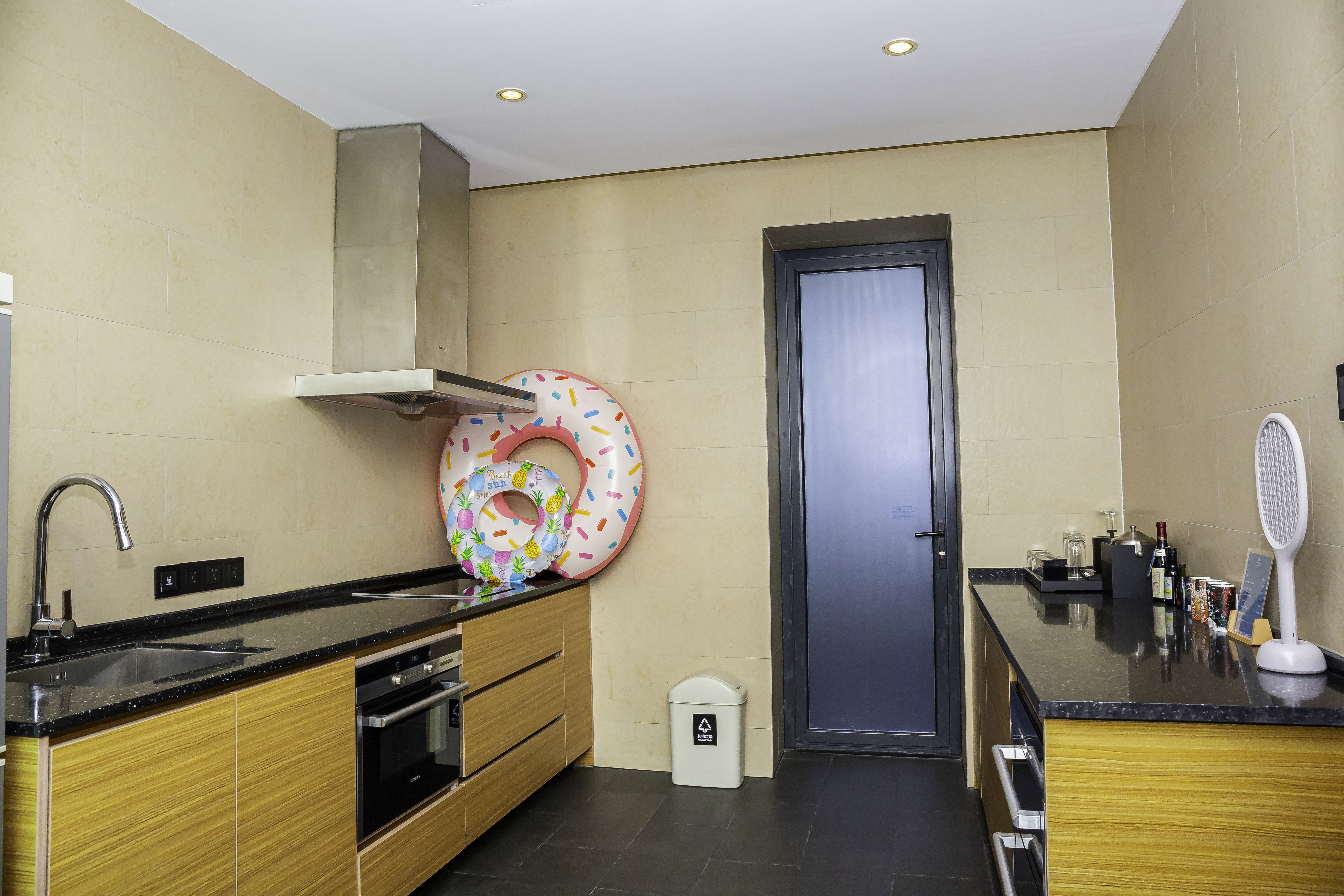 Bay Breeze Resort Shenzhen池畔别墅套房