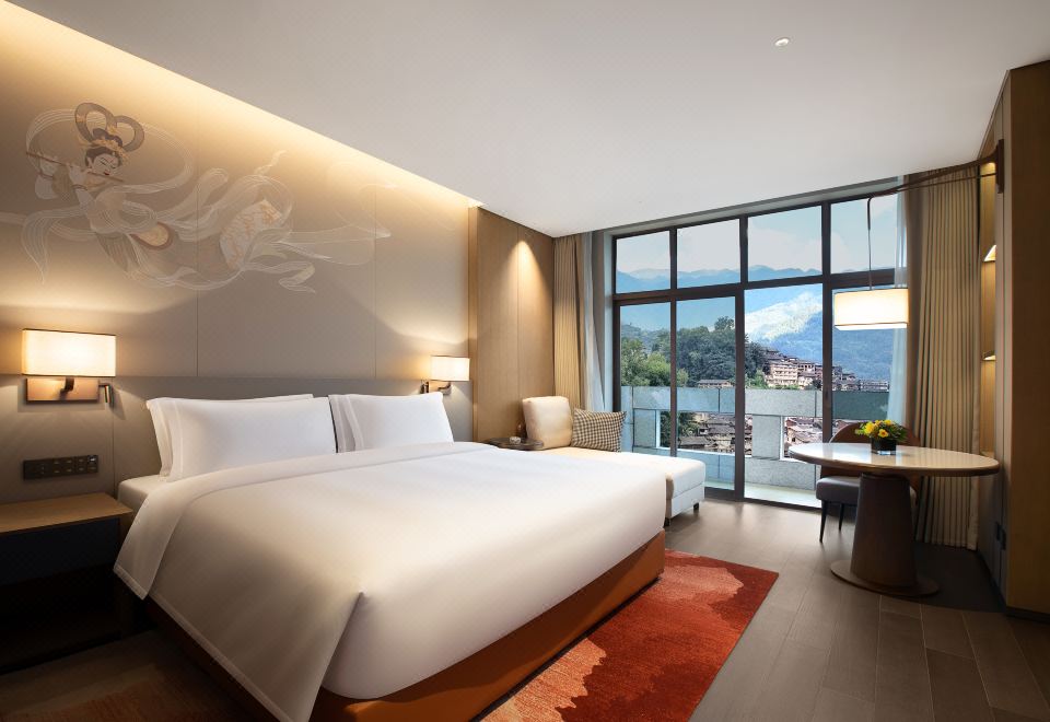 豪华园景大床房