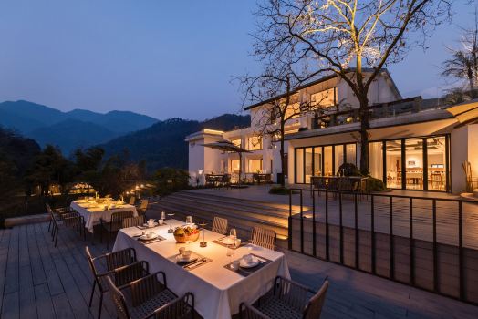 Trip.com Group Country Retreats (Mount Emei Yixi-Qingyin Joint Resort)