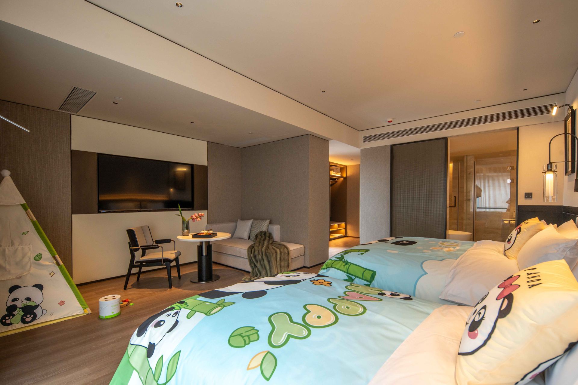 Liqiu City View Family Suite