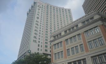 Weifuton Apartment (Guangzhou Sun Yat-sen Memorial Hospital Haizhu Square Subway Station)