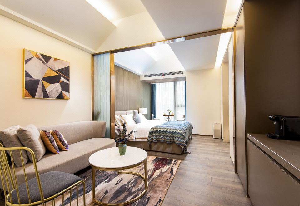 精英商務大床房（洗衣機+熨衣設備+咖啡機）