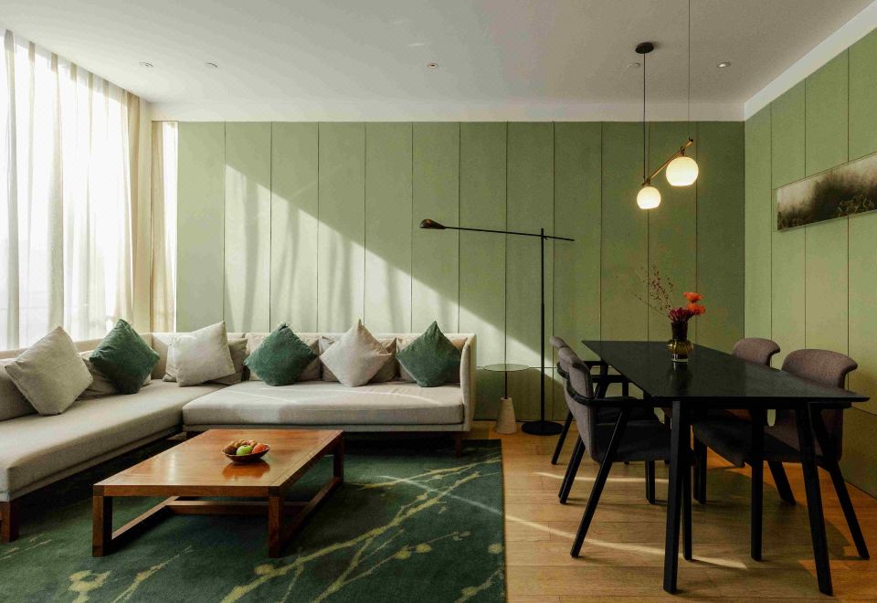 豪华荷里活式大床套房