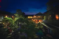 Beautiful Japanese Garden Kagetsu Hotel di 