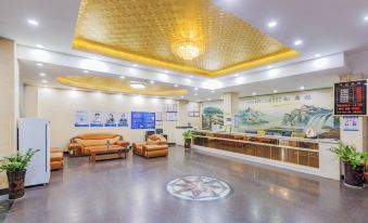 Guangfei Hotel (Donghu Park, Yangchun Bus Terminal)
