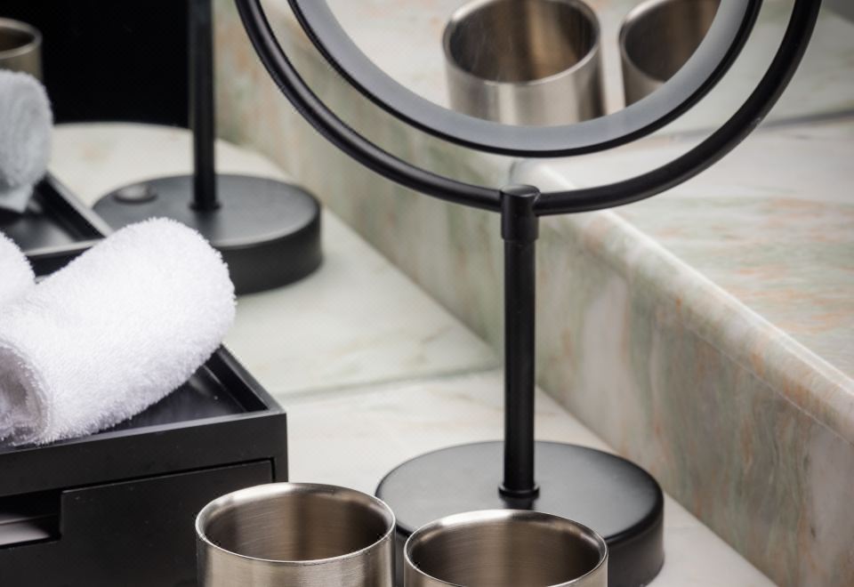 露营主题大床房 SnowPeak室内帐篷·手冲壶·户外桌椅