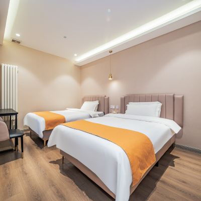 精緻雙床房（電視投屏+零壓床墊） 梧桐宿·精選設計師飯店（西安鐘鼓樓大差市地鐵站店）優惠