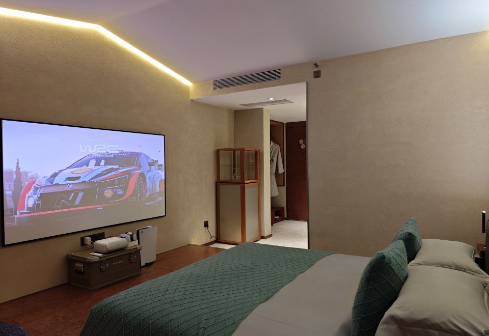 翠湖寒·露营投影高级大床房（新世代PS5主机游戏）