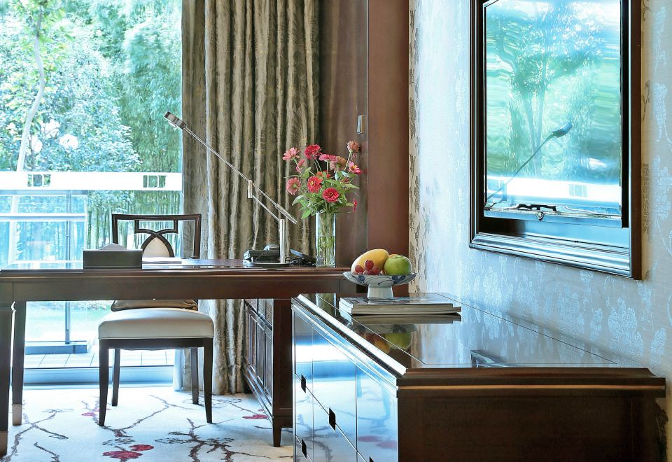 北楼-行政园景双床房