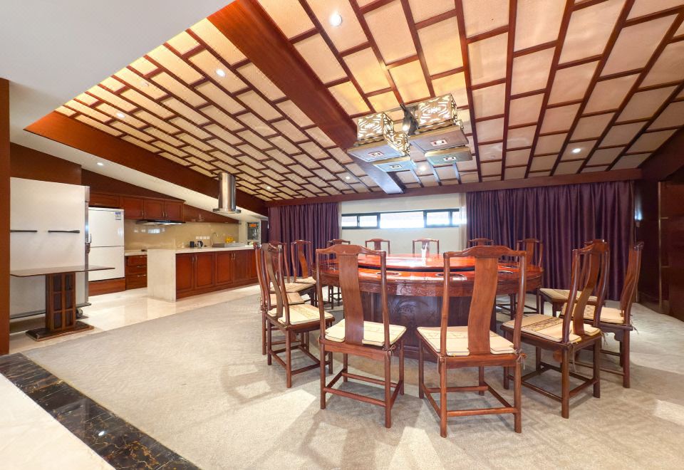 賓雅號超級總統套房（溫泉水+棋牌間+KTV+室外露天泡池+大浴缸+濕蒸房）