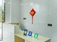 Xin Nanyue Apartment (Luhe Linrun Times Center) Hotels in Luhe