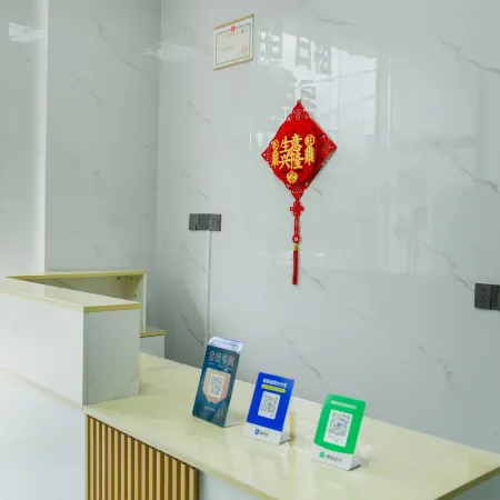 Xin Nanyue Apartment (Luhe Linrun Times Center) Отели в г. Лухэ