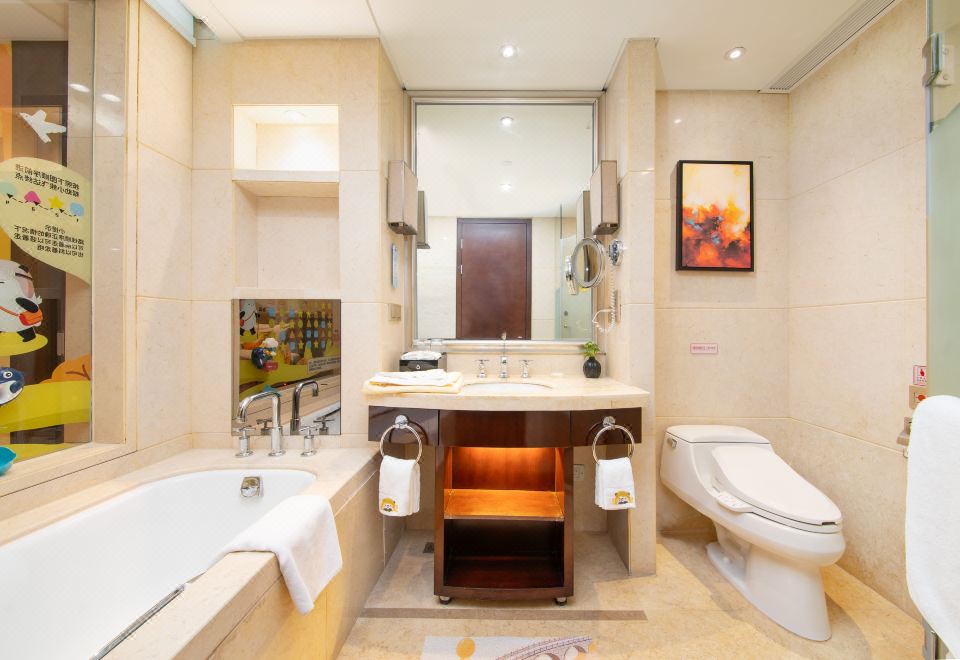 豪华杉林寻趣湖景家庭套房