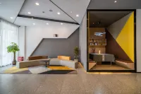 u Hotel (Hezhou Zhaoping Government Affairs Center)