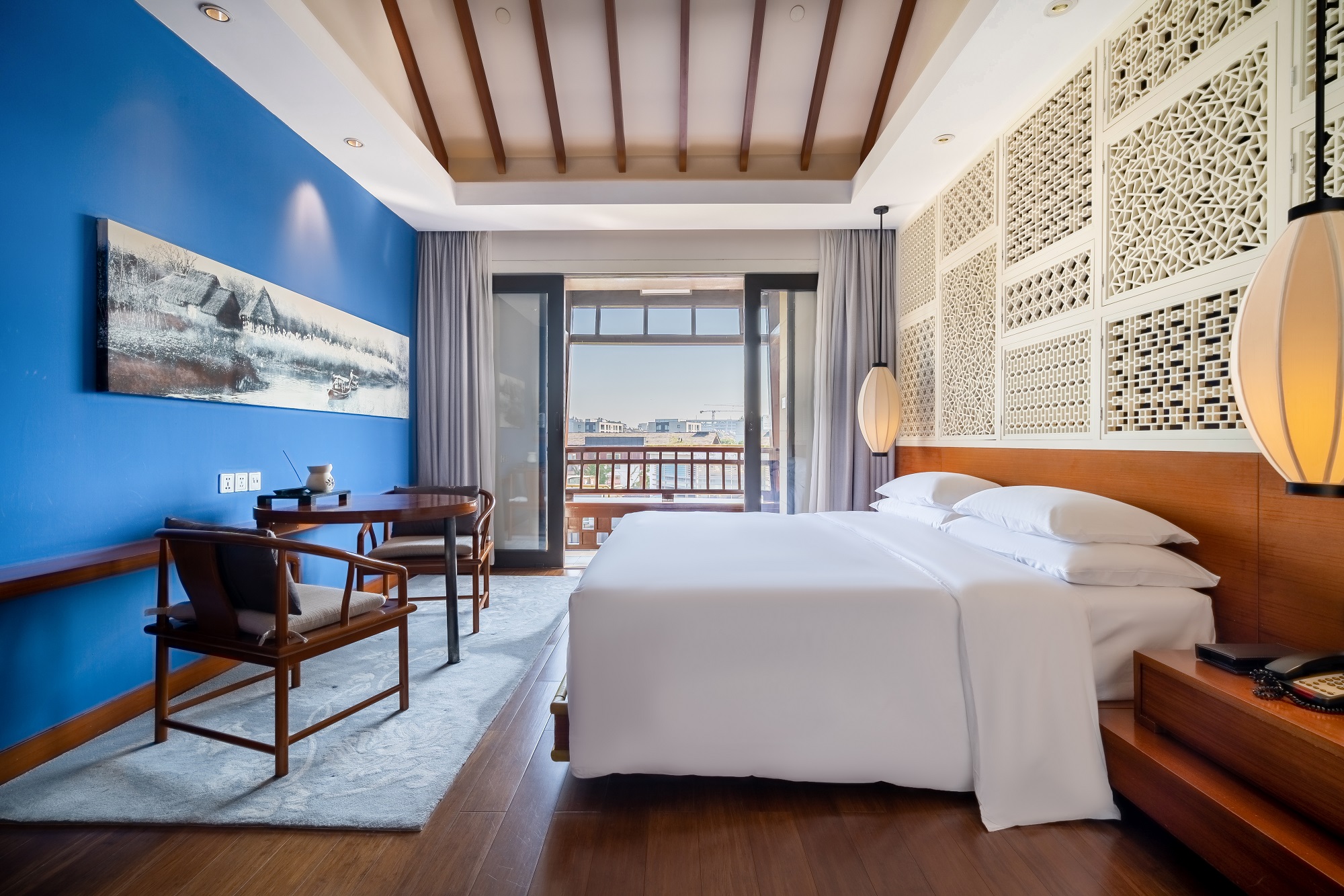 西溪豪华大床房