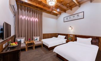 Yupingge·Long history Viewing Huizhou Design Homestay (Hongcun Pingshan Scenic Area)