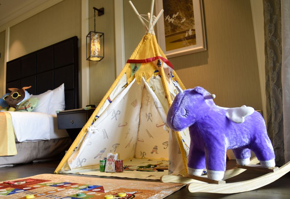 WUXI TAIHU HOTELEgyptian Theme Family Room