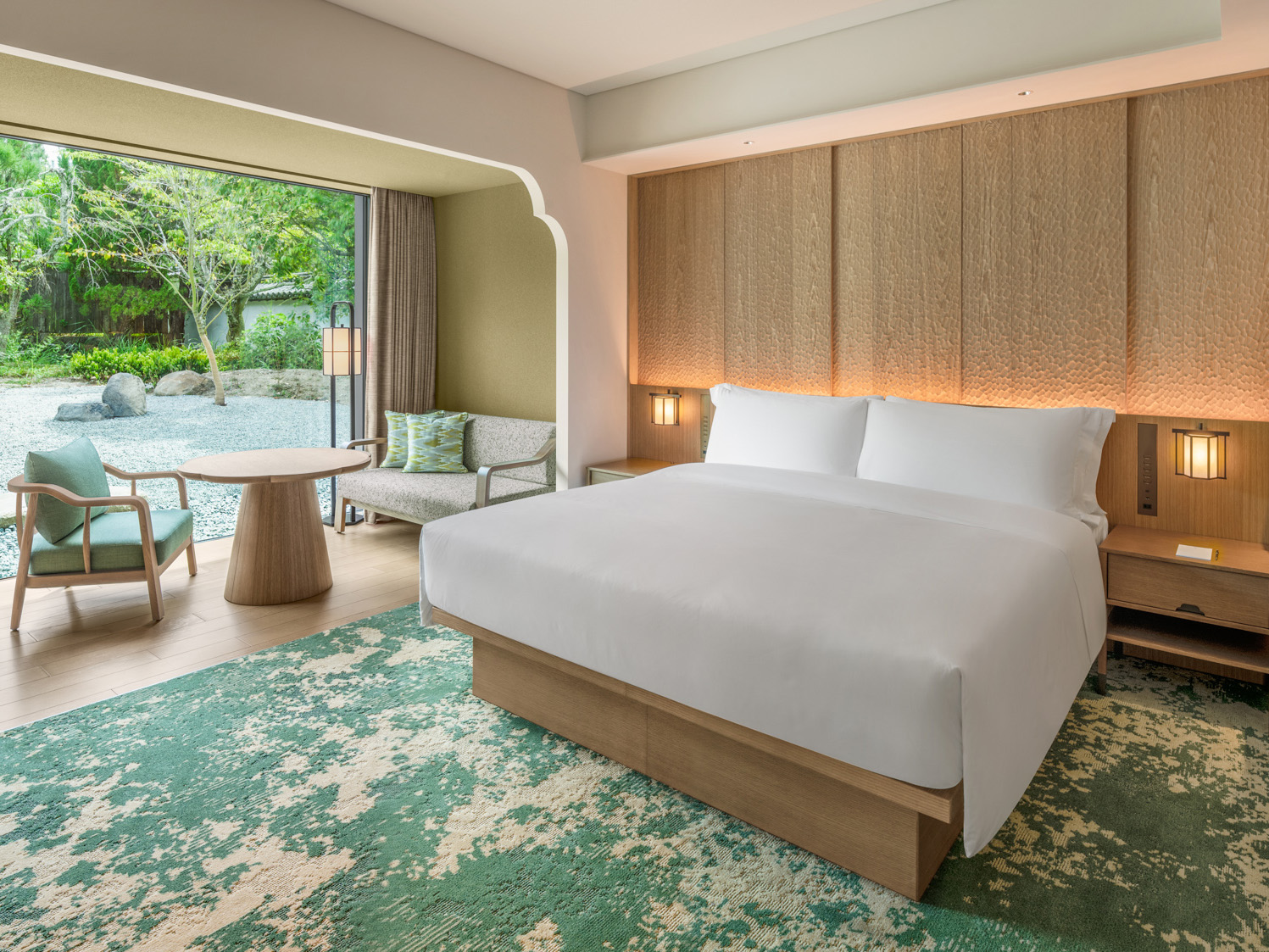 高級花園景特大床間